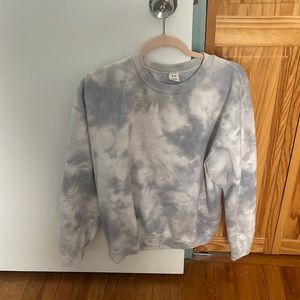 Mystique Boutique, Size M Tie Dye Sweater